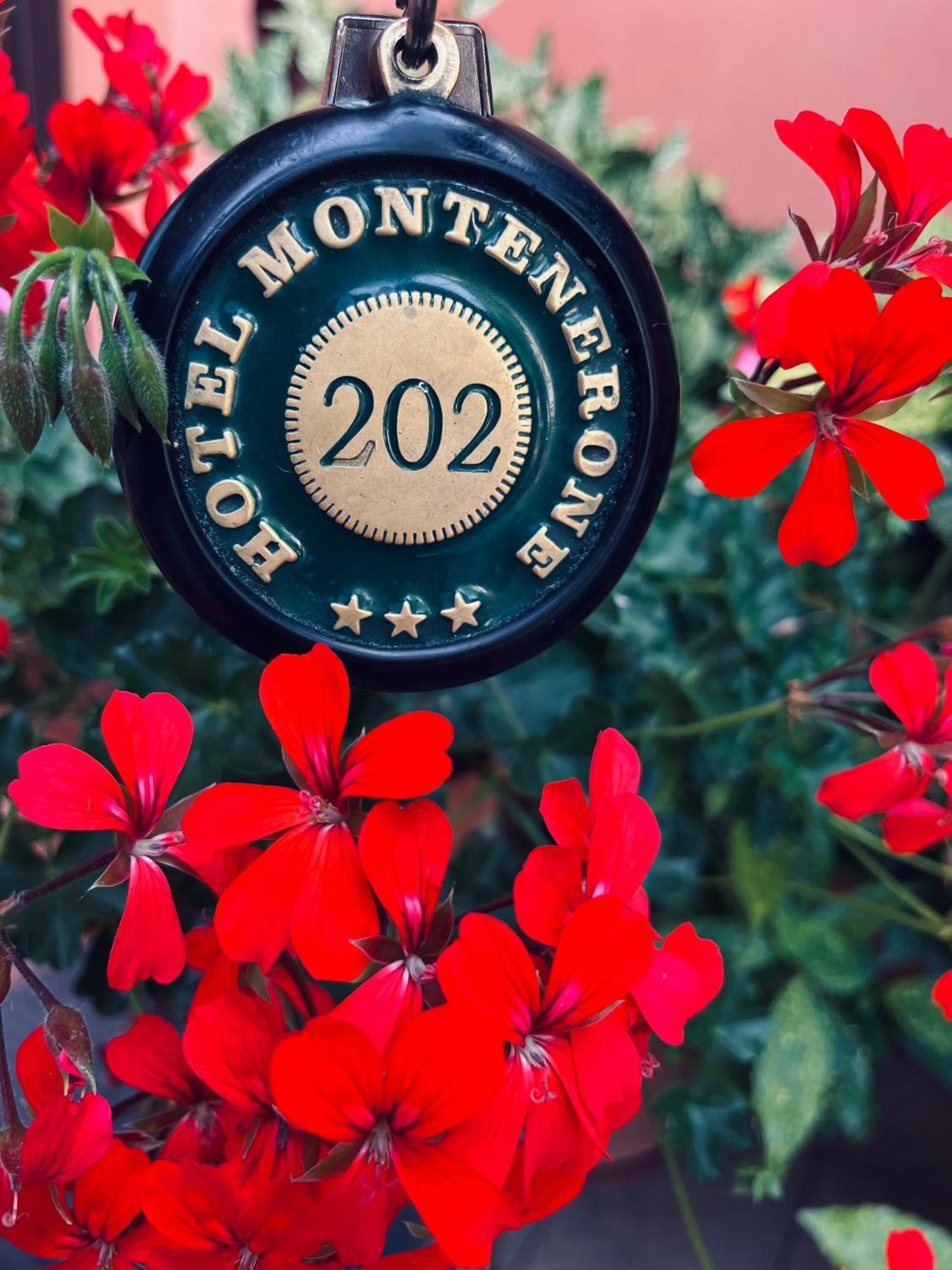 Hotel Ristorante Montenerone Apecchio Экстерьер фото